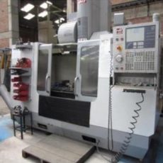 MACHINE CENTER CNC HAAS